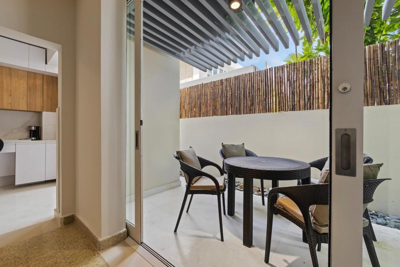 Hidden Gem In Miramar- Power Generator- Parking Apartman San Juan Kültér fotó